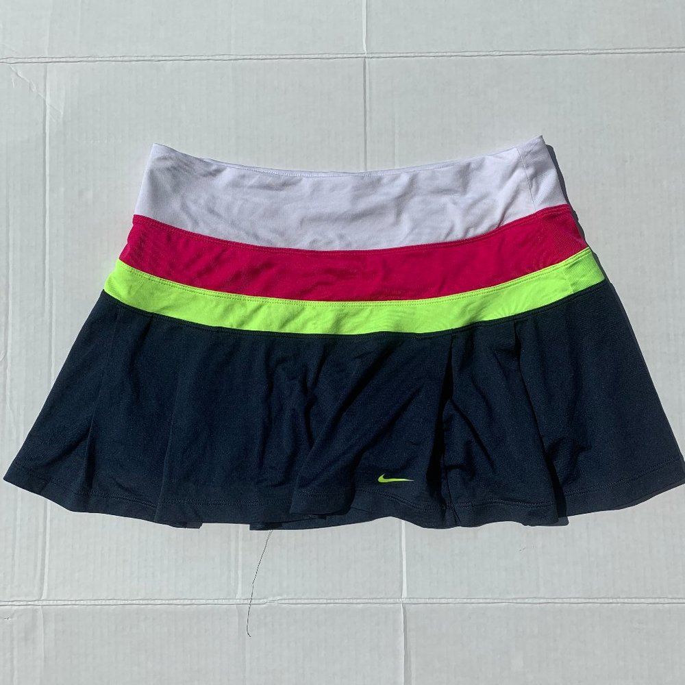 Women’s The NikeCourt Victory Skirt Like NEW